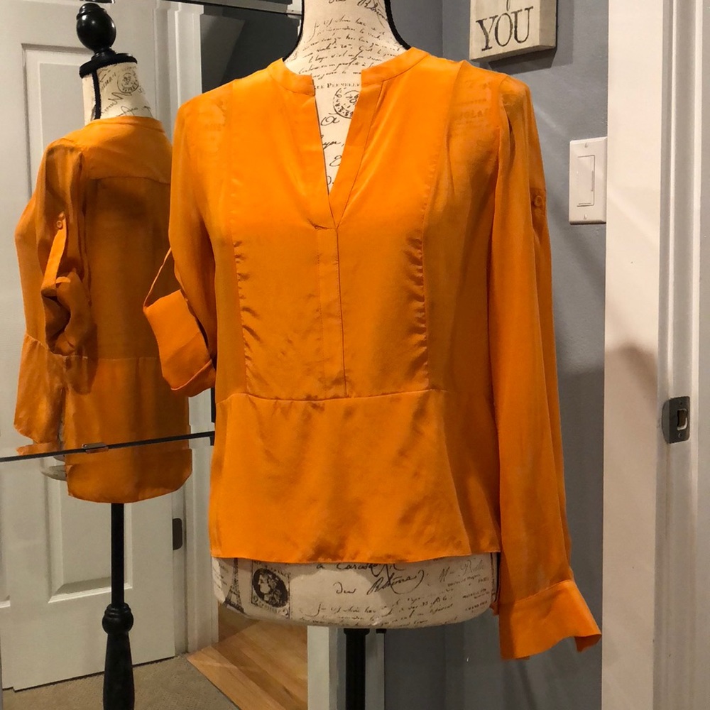 BCBG Maxazaria top